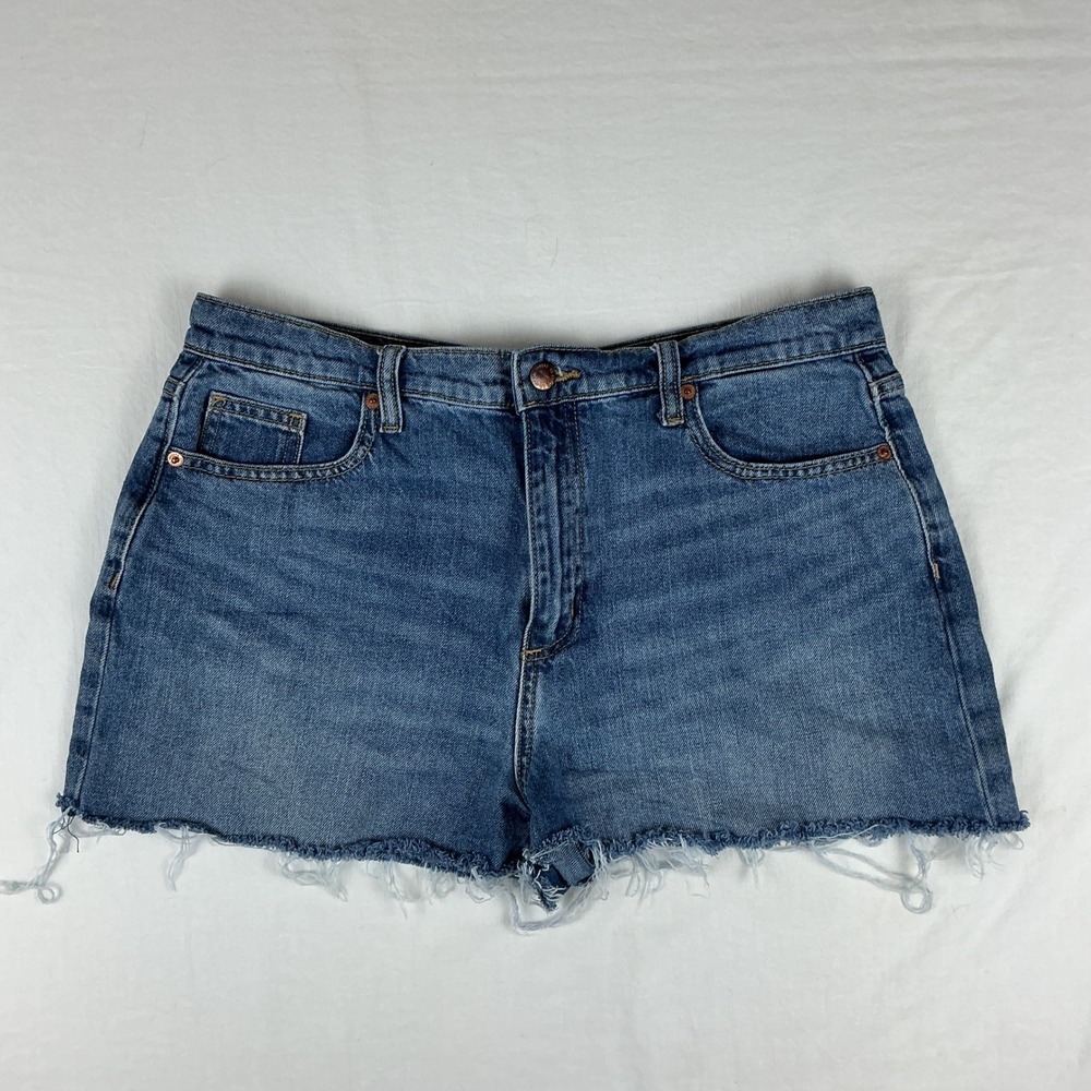 Universal Thread Boyfriend Denim‎ Shorts Blue Frayed Hem Women Size 6